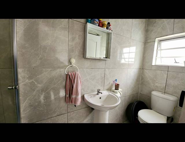 1 BEDROOM APARTMENT TO LET IN VASCO ESTATE